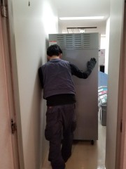 搬入中