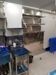 厨房設備搬入据付