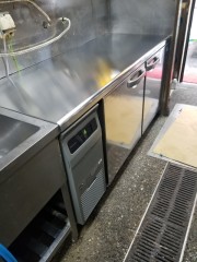 コールドテーブル 設置完了