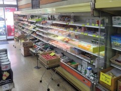 入替前-オープンショーケース