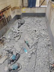 土間 解体工事中