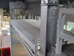 施工完了-天井デッキ